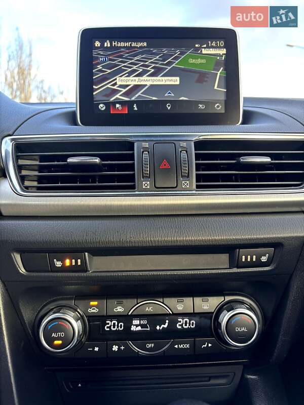 Хэтчбек Mazda 3 2015 в Кривом Роге