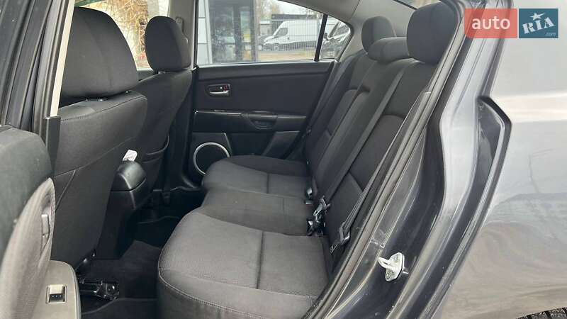 Седан Mazda 3 2008 в Киеве