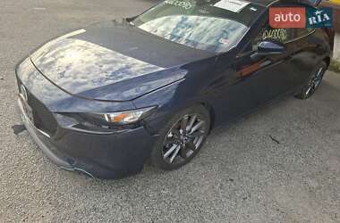 Хэтчбек Mazda 3 2022 в Киеве