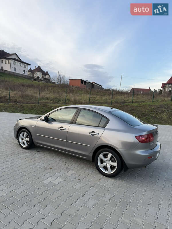 Хэтчбек Mazda 3 2004 в Черновцах