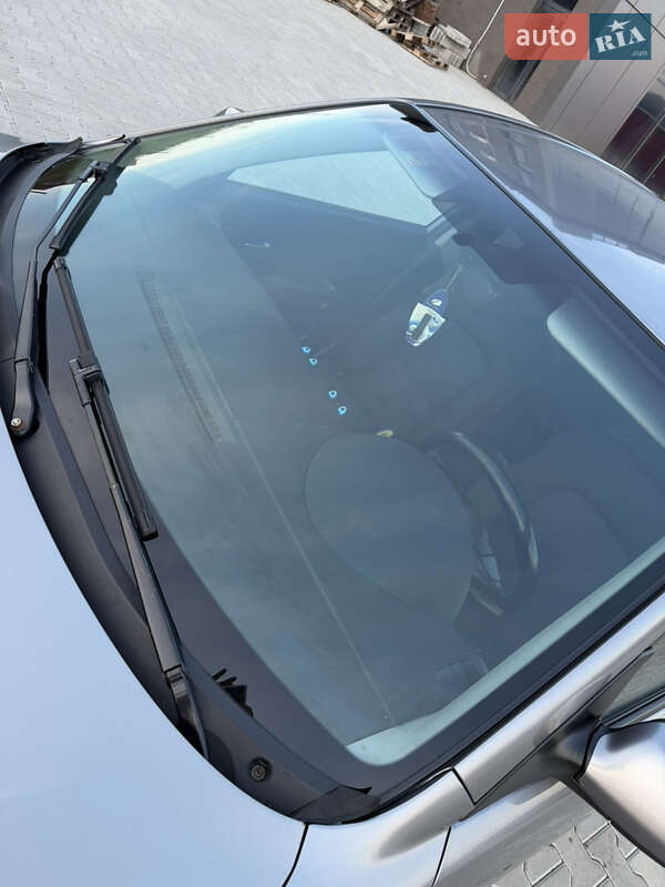 Хэтчбек Mazda 3 2004 в Черновцах