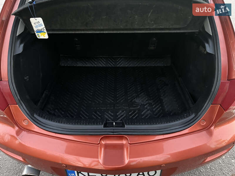 Хетчбек Mazda 3 2005 в Кривому Розі