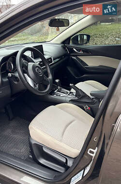 Седан Mazda 3 2015 в Кропивницком