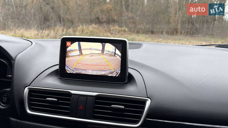 Седан Mazda 3 2015 в Кропивницькому