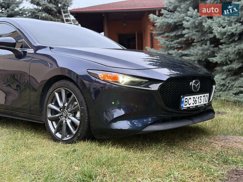 Хэтчбек Mazda 3 2019 в Киеве