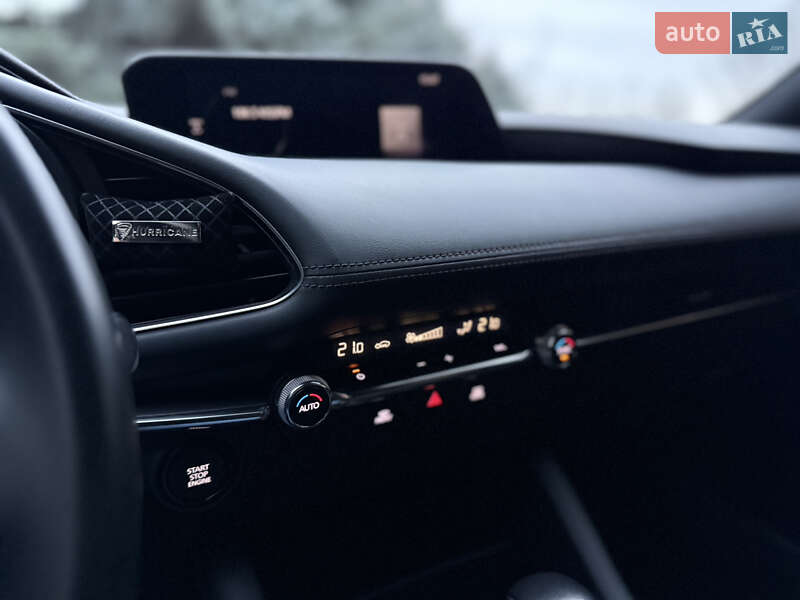 Хэтчбек Mazda 3 2019 в Киеве