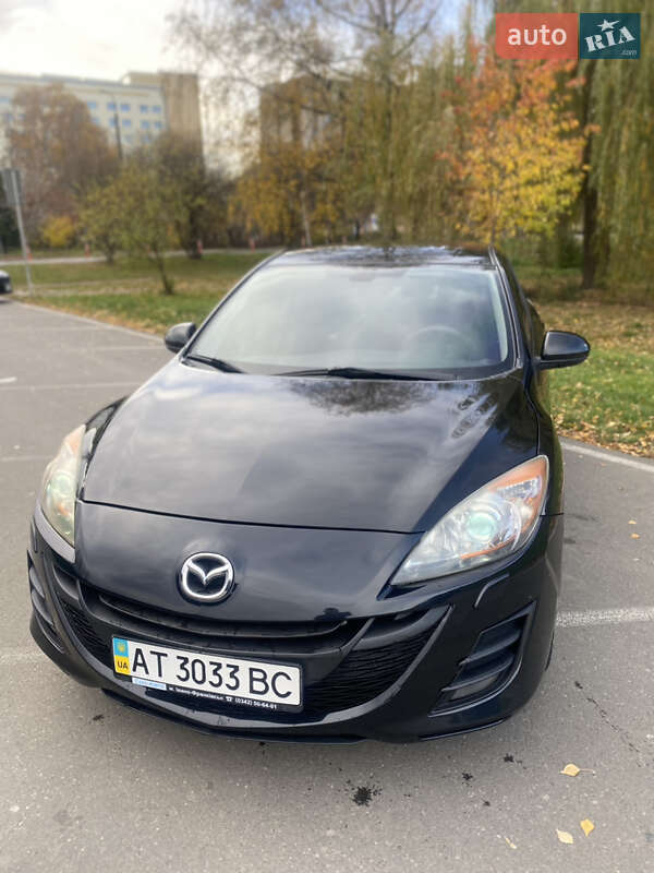 Седан Mazda 3 2011 в Ивано-Франковске