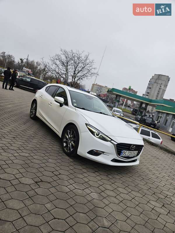 Хетчбек Mazda 3 2018 в Львові фото 4 Хетчбек Mazda 3 2018 в Львові