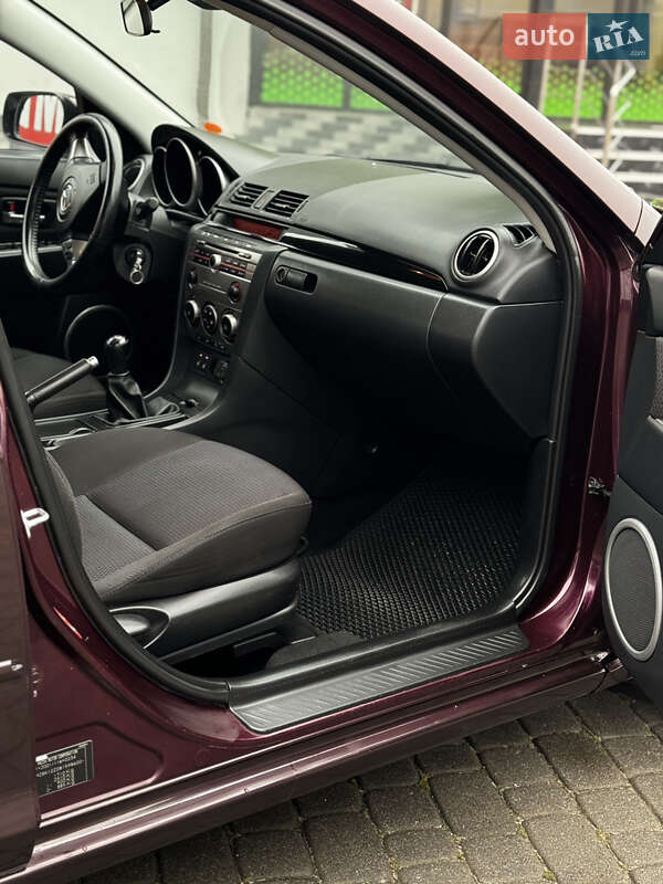 Седан Mazda 3 2007 в Тернополі