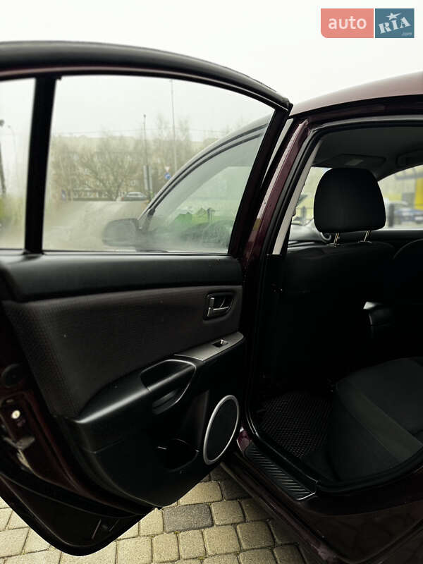 Седан Mazda 3 2007 в Тернополі