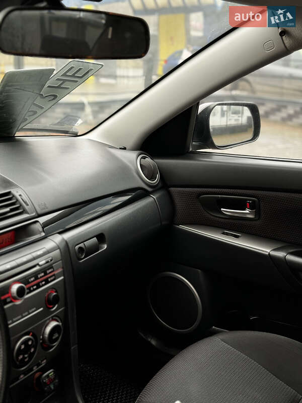 Седан Mazda 3 2007 в Тернополі