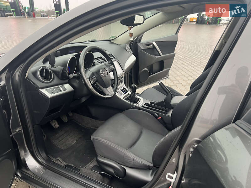 Хэтчбек Mazda 3 2010 в Николаеве