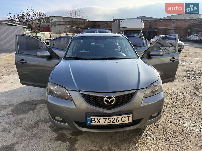 Седан Mazda 3 2005 в Сумах