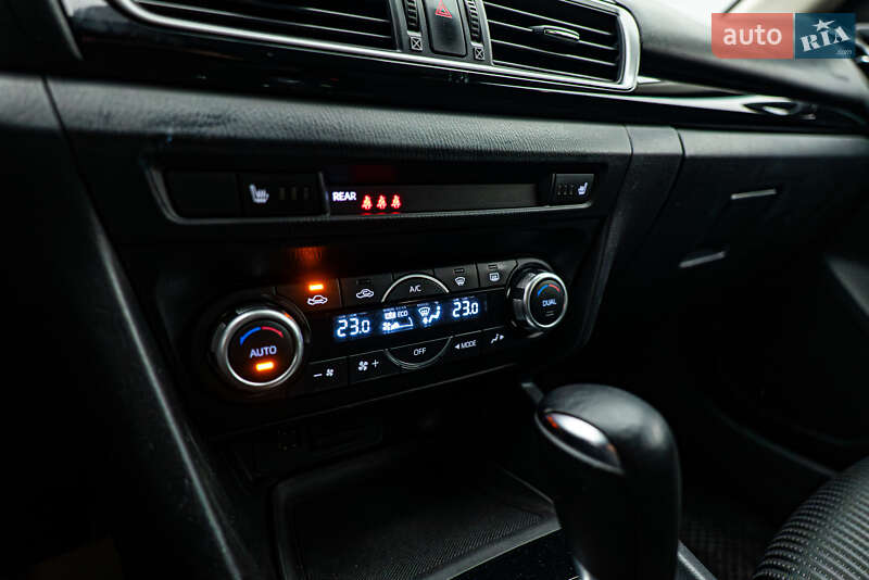 Хэтчбек Mazda 3 2014 в Киеве фото 15 Хэтчбек Mazda 3 2014 в Киеве