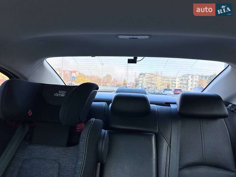 Седан Mazda 3 2016 в Львові фото 14 Седан Mazda 3 2016 в Львові