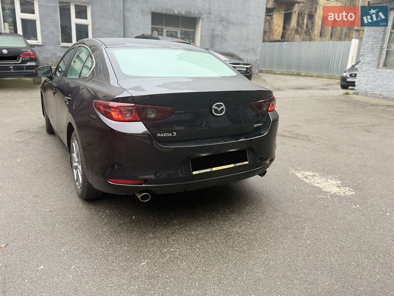Седан Mazda 3 2019 в Киеве