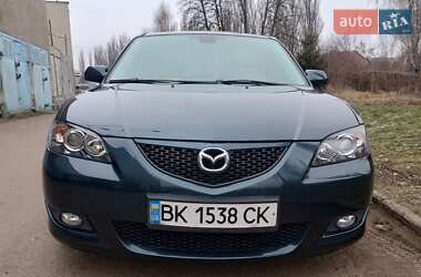 Седан Mazda 3 2006 в Ровно