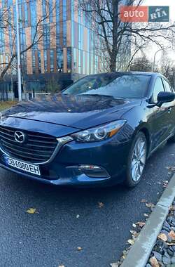 Седан Mazda 3 2017 в Києві