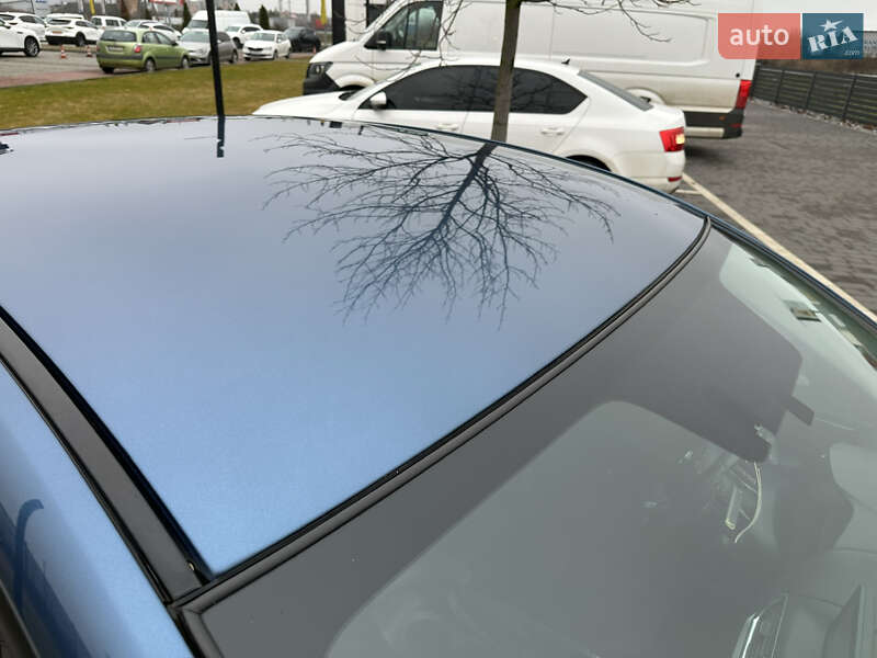 Седан Mazda 3 2017 в Мукачево