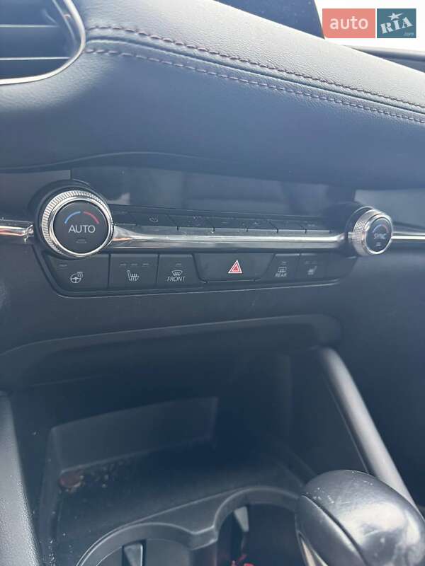 Седан Mazda 3 2022 в Львове