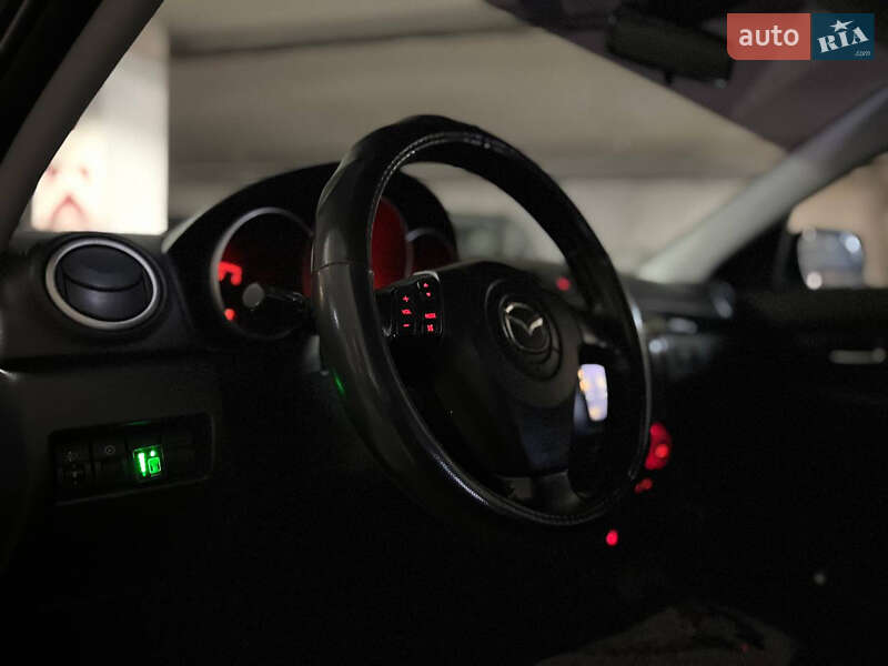 Седан Mazda 3 2004 в Одесі