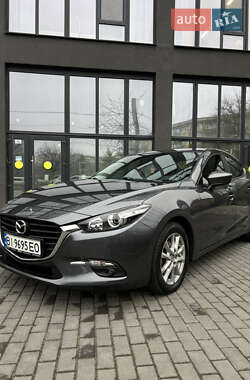 Седан Mazda 3 2013 в Полтаві