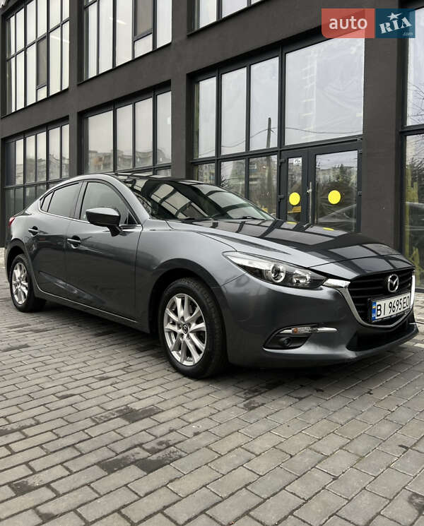 Седан Mazda 3 2013 в Полтаве