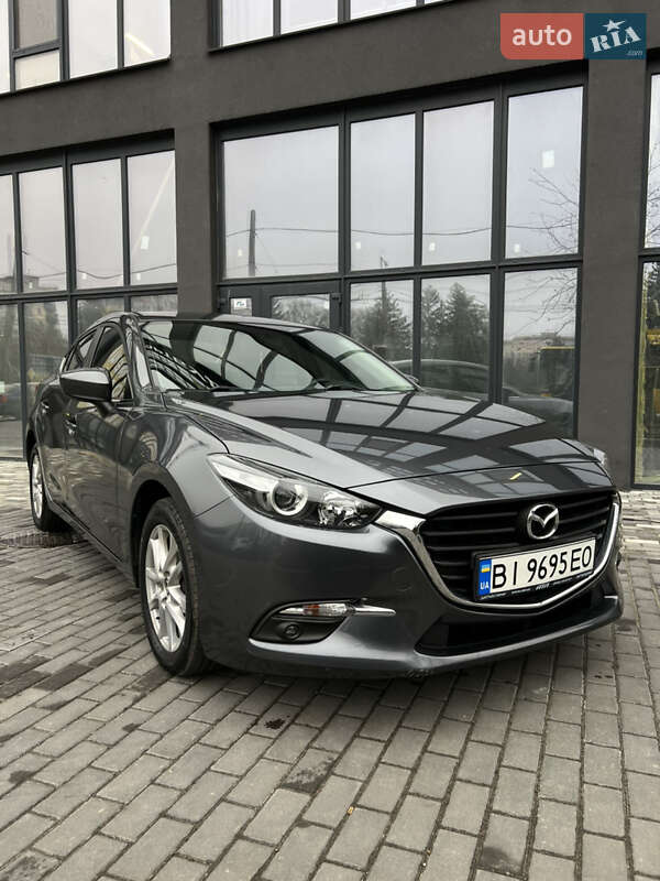 Седан Mazda 3 2013 в Полтаве