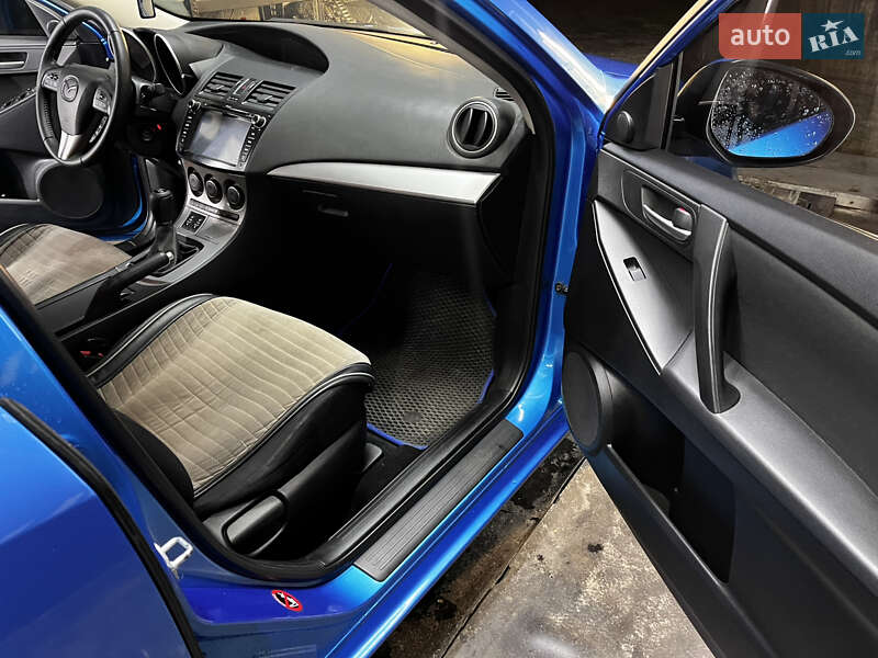 Хэтчбек Mazda 3 2009 в Кременчуге фото 13 Хэтчбек Mazda 3 2009 в Кременчуге