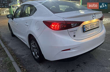 Седан Mazda 3 2015 в Киеве