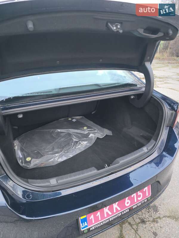 Седан Mazda 3 2023 в Полтаве