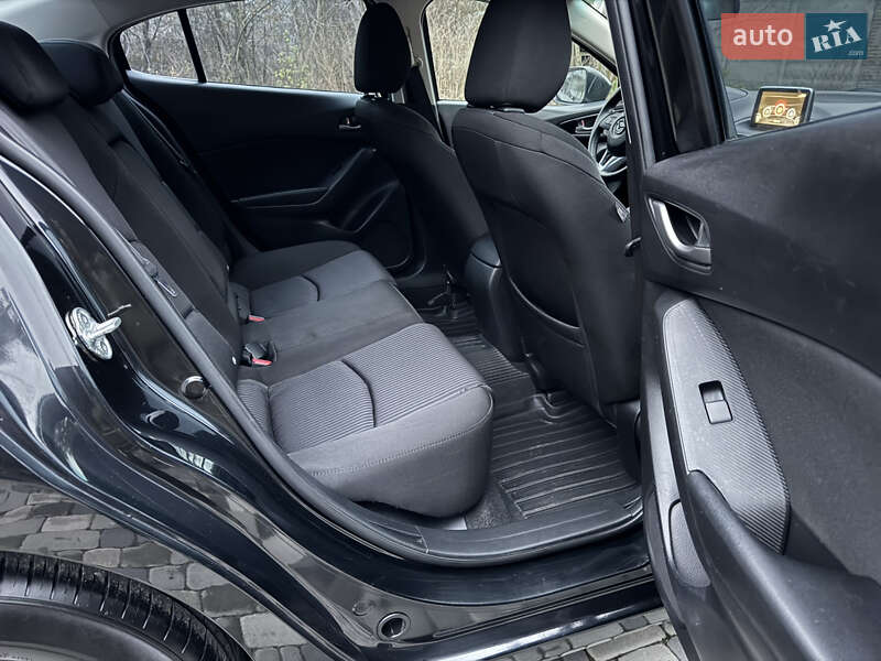 Седан Mazda 3 2014 в Києві фото 44 Седан Mazda 3 2014 в Києві