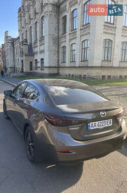 Седан Mazda 3 2015 в Києві
