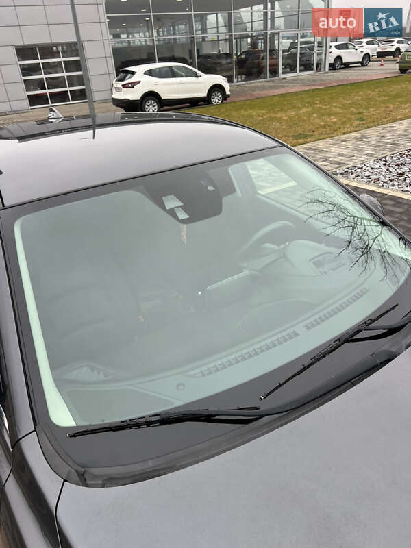 Хэтчбек Mazda 3 2015 в Мукачево