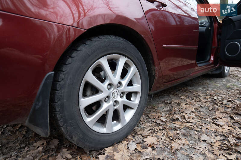 Седан Mazda 3 2008 в Києві