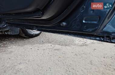 Седан Mazda 3 2006 в Ровно