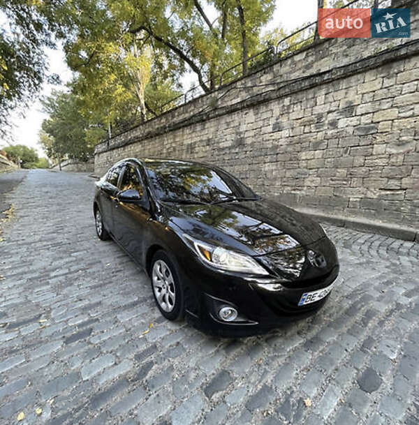 Седан Mazda 3 2012 в Николаеве