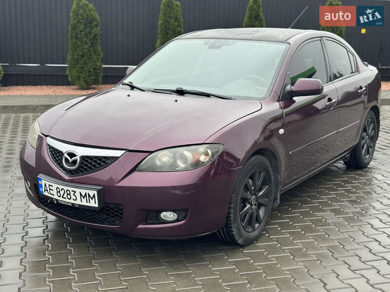 Седан Mazda 3 2008 в Днепре