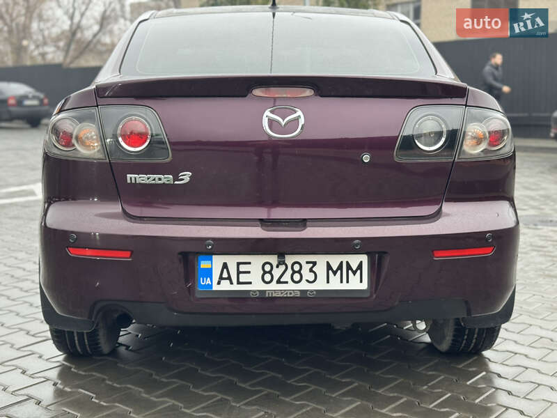 Седан Mazda 3 2008 в Днепре