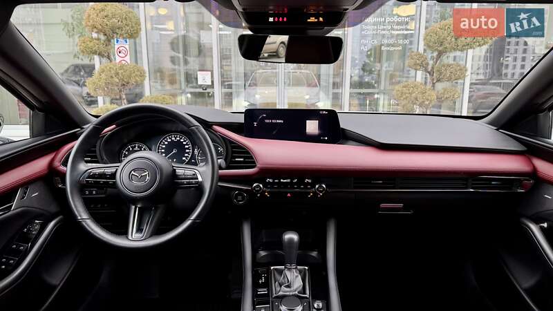 Хэтчбек Mazda 3 2024 в Чернигове