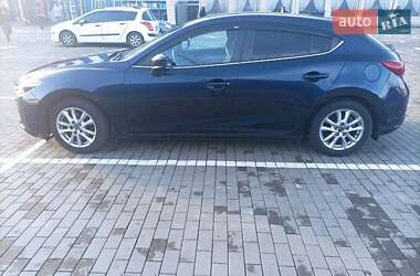 Хэтчбек Mazda 3 2017 в Калуше