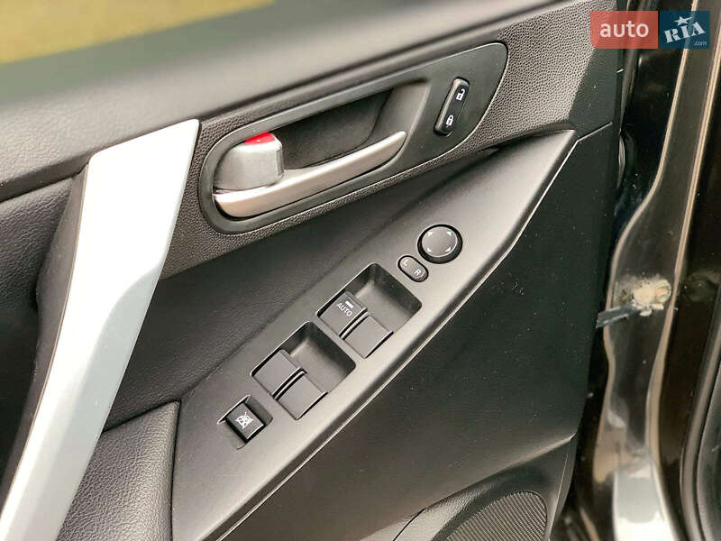 Седан Mazda 3 2012 в Виннице фото 21 Седан Mazda 3 2012 в Виннице