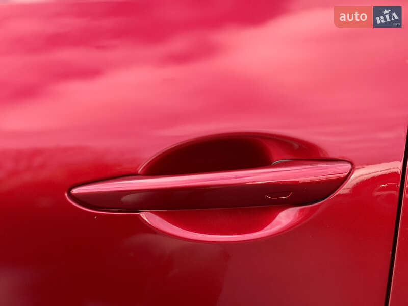 Хэтчбек Mazda 3 2019 в Киеве