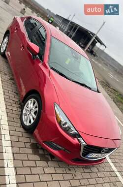 Седан Mazda 3 2017 в Ирпене