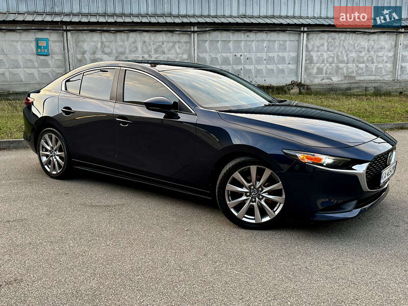Седан Mazda 3 2020 в Киеве