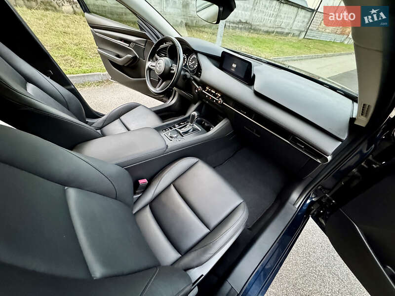 Седан Mazda 3 2020 в Киеве