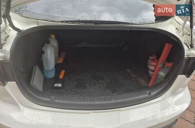 Седан Mazda 3 2010 в Виннице
