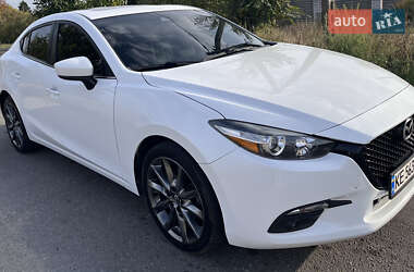 Седан Mazda 3 2017 в Дніпрі
