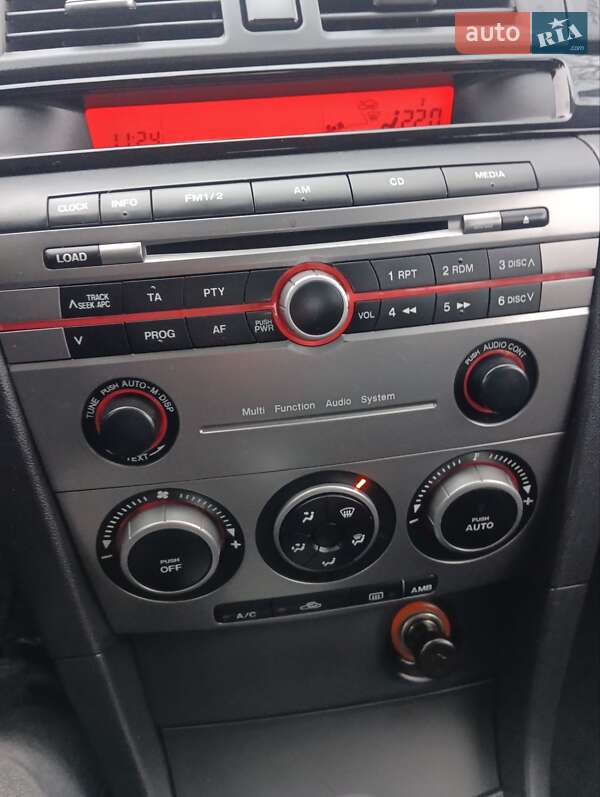 Хэтчбек Mazda 3 2007 в Луцке