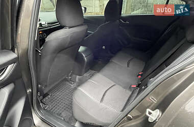 Седан Mazda 3 2016 в Днепре